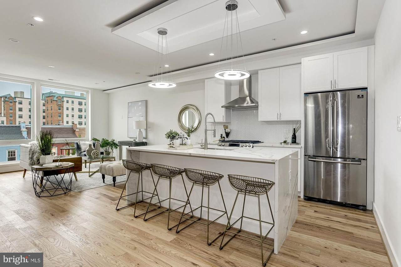 1418 Meridian Place - Photo 1