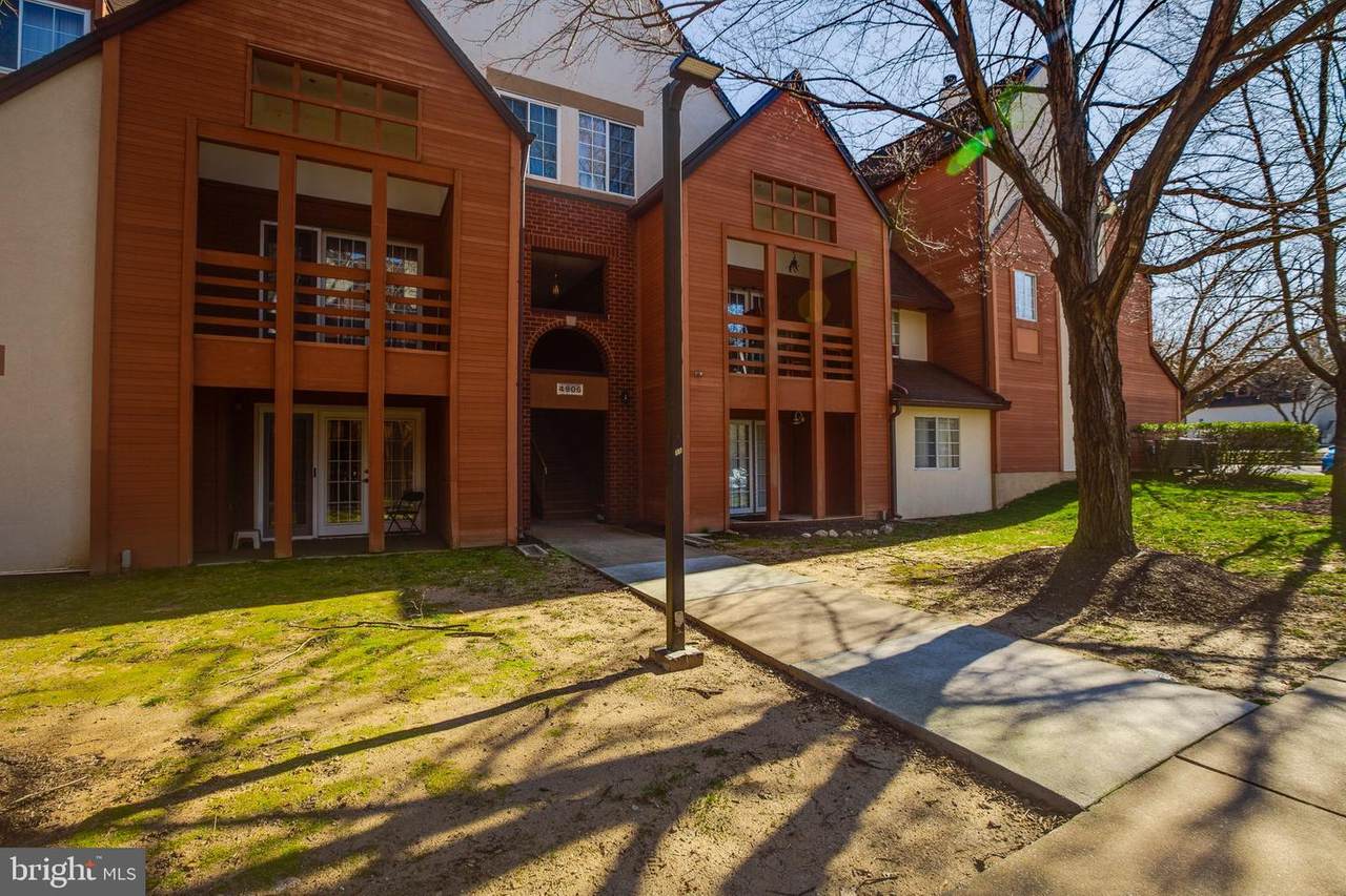 4906 Columbia Road - Photo 1
