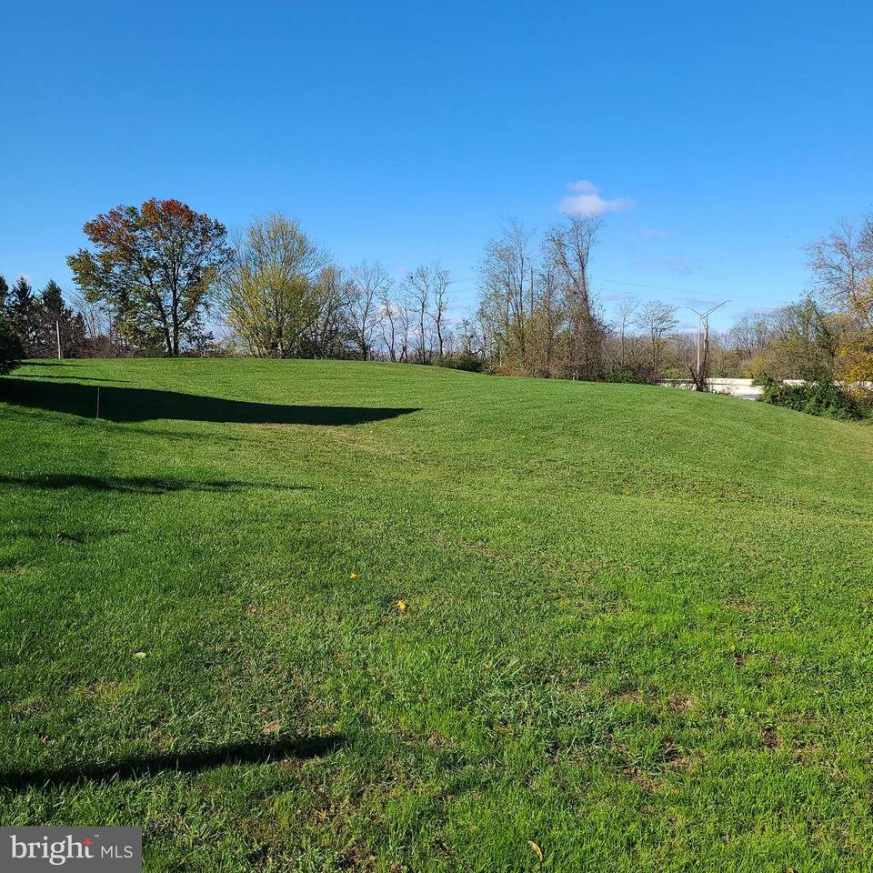 31 Conway Drive - Photo 1