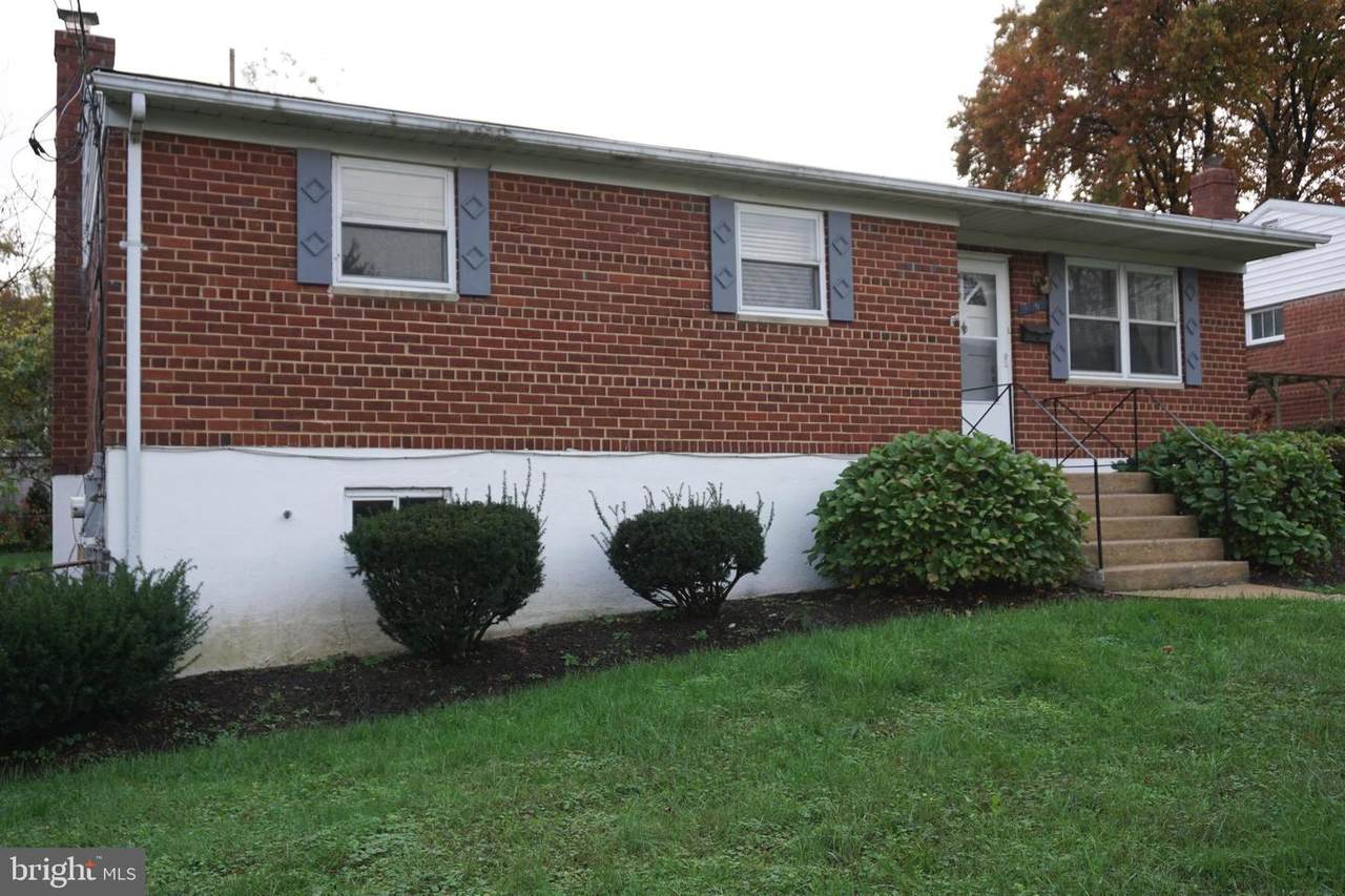 4706 Creek Shore Drive - Photo 1