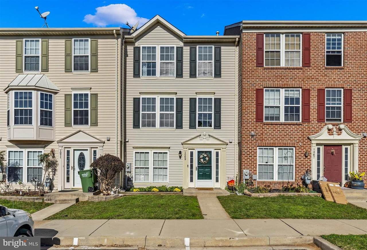 1069 Jeanett Way - Photo 1
