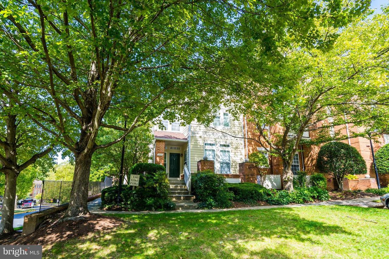 1361 Garden Wall Circle - Photo 1