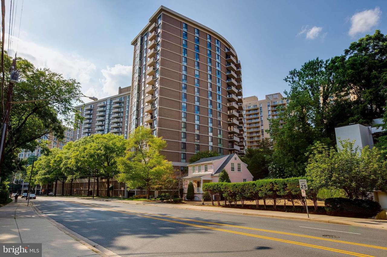 4620 Park Avenue - Photo 1