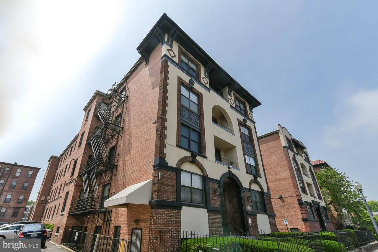 1436 Meridian Place - Photo 1