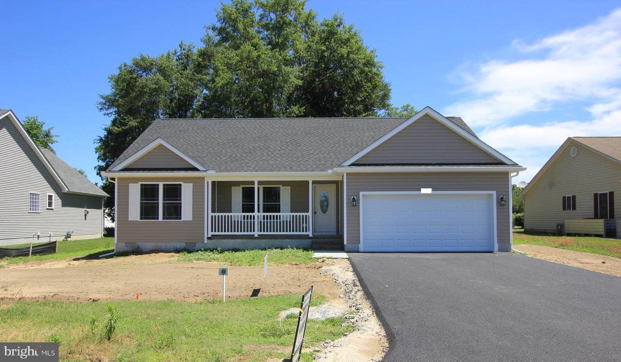 304 5TH Street - Photo 1