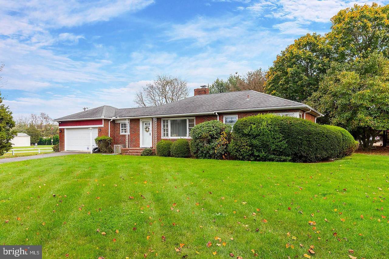 2141 Lincoln Avenue - Photo 1