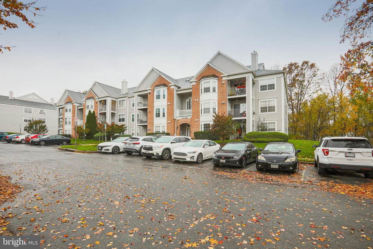 650 Kennington Road - Photo 1