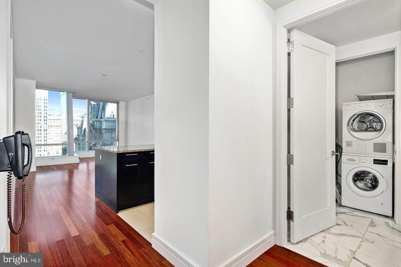 1414 Penn Square - Photo 1