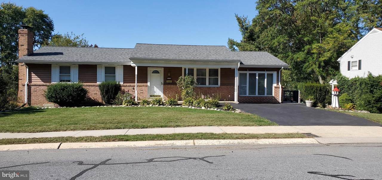 117 Oxford Drive - Photo 1