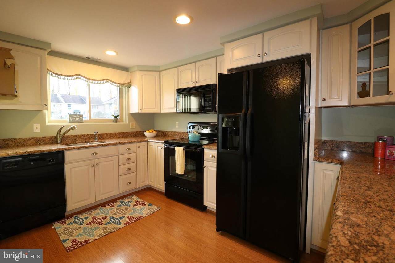 3570 Chiswick Court - Photo 1