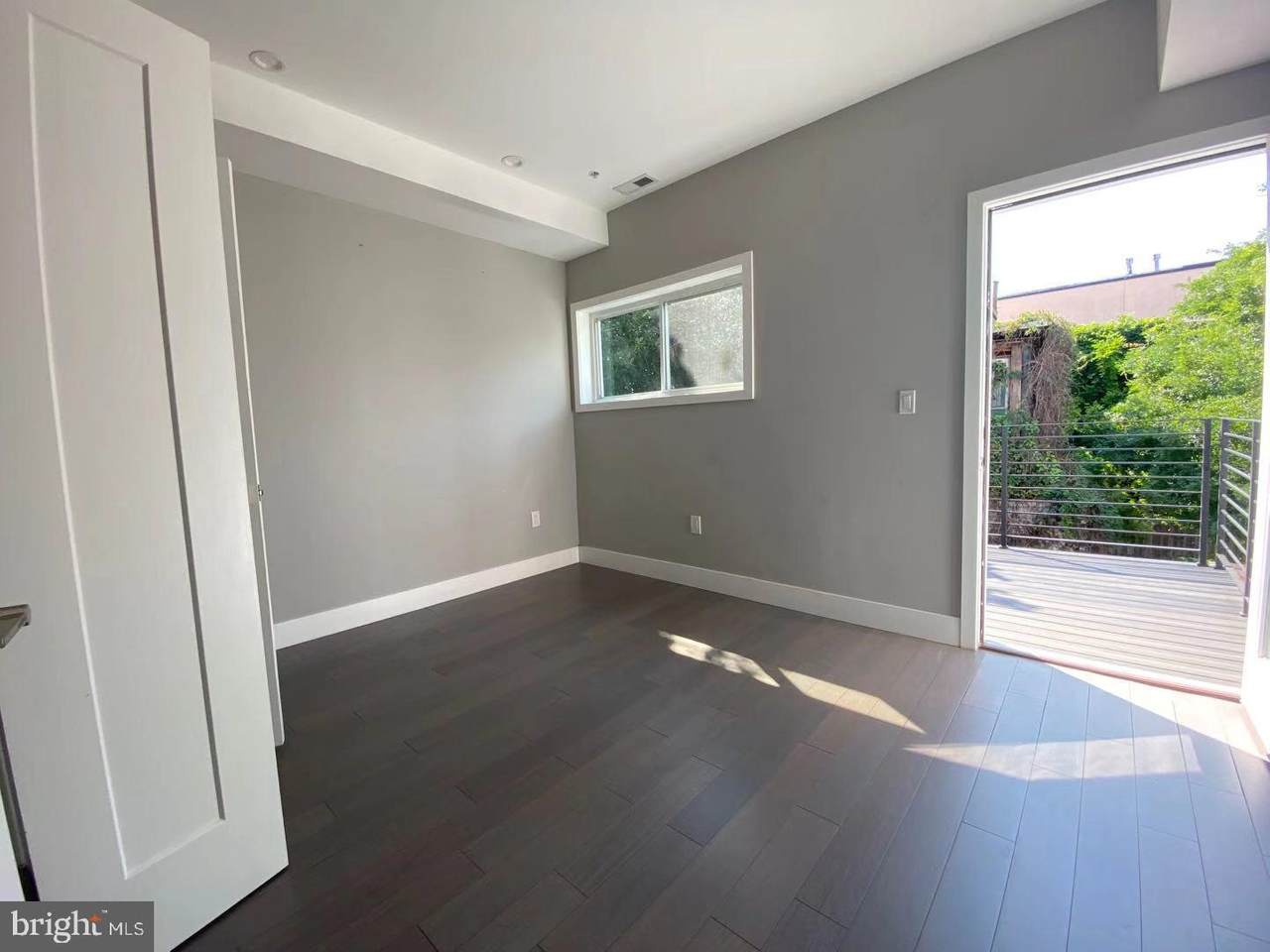 606 11TH Street - Photo 1