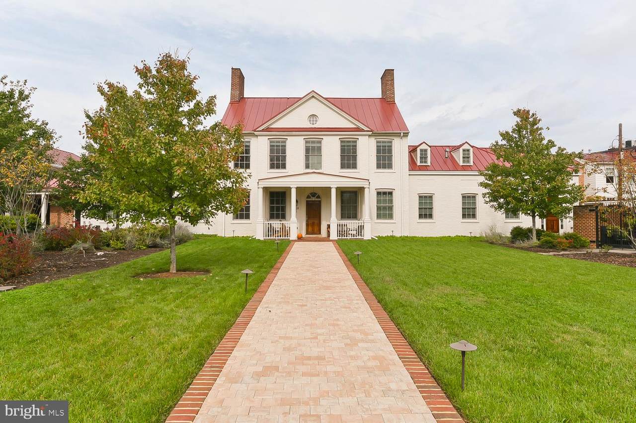 628 South Carolina Avenue - Photo 1