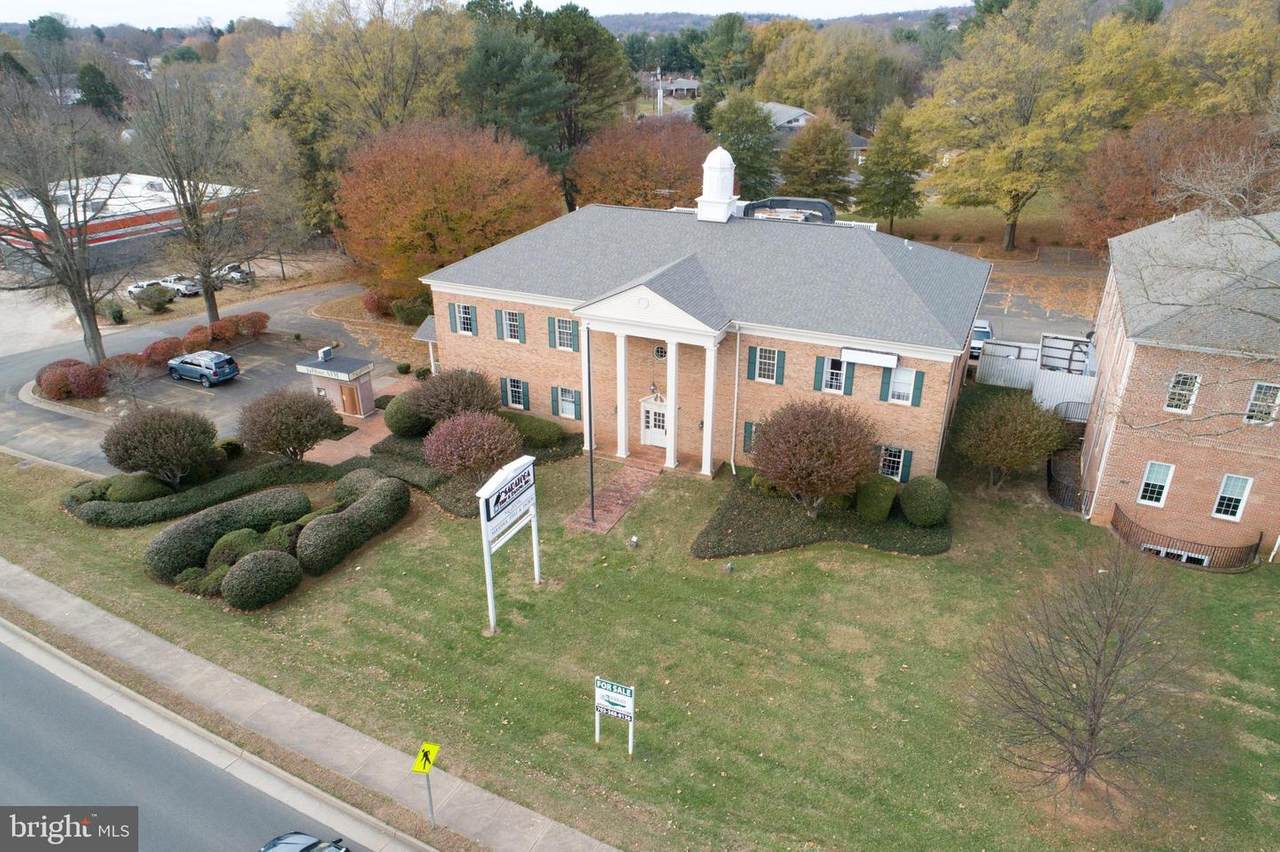 550 Broadview Avenue - Photo 1