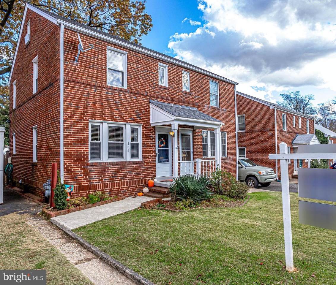 501 Veitch Street - Photo 1