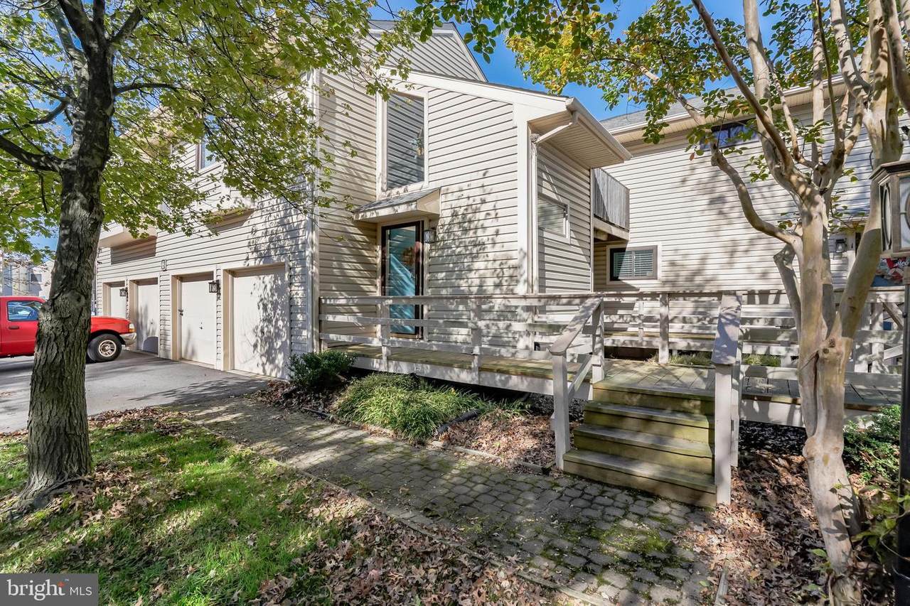 8 Mariners Way - Photo 1
