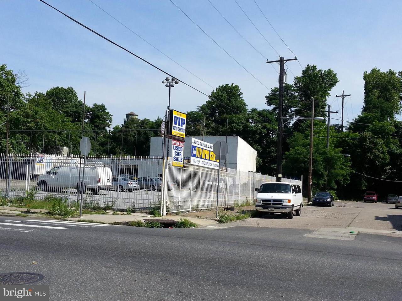 601 Fisher Avenue - Photo 1
