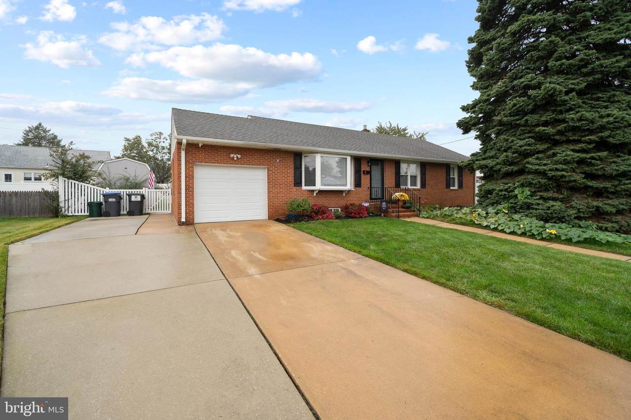 15 Conrad Drive - Photo 1