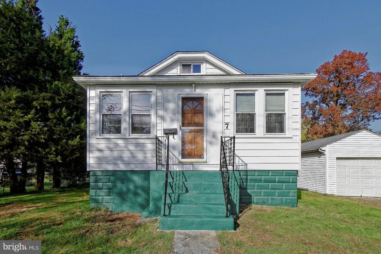 7 Fenwick Avenue - Photo 1