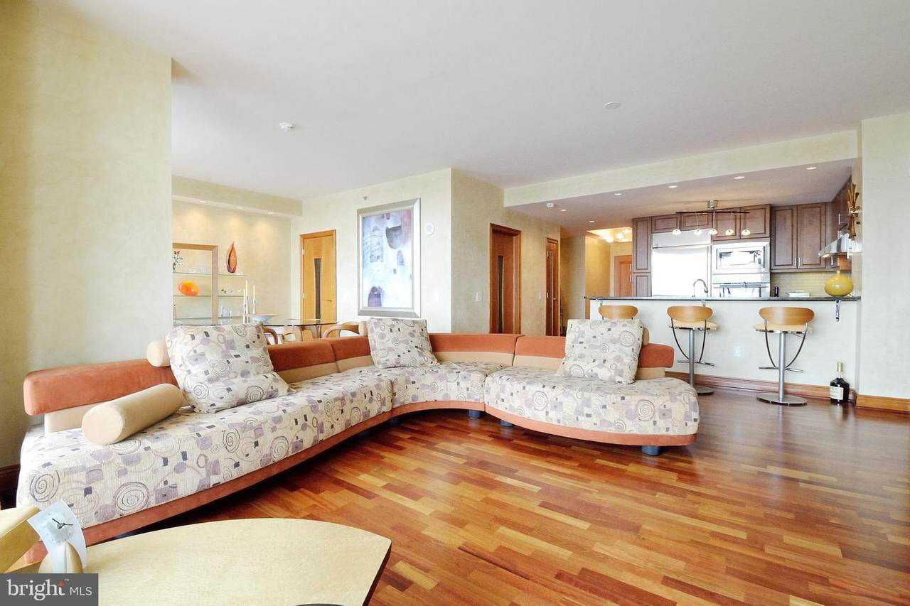 440 Broad Street - Photo 1
