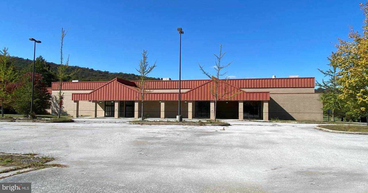 14208 Range Road - Photo 1