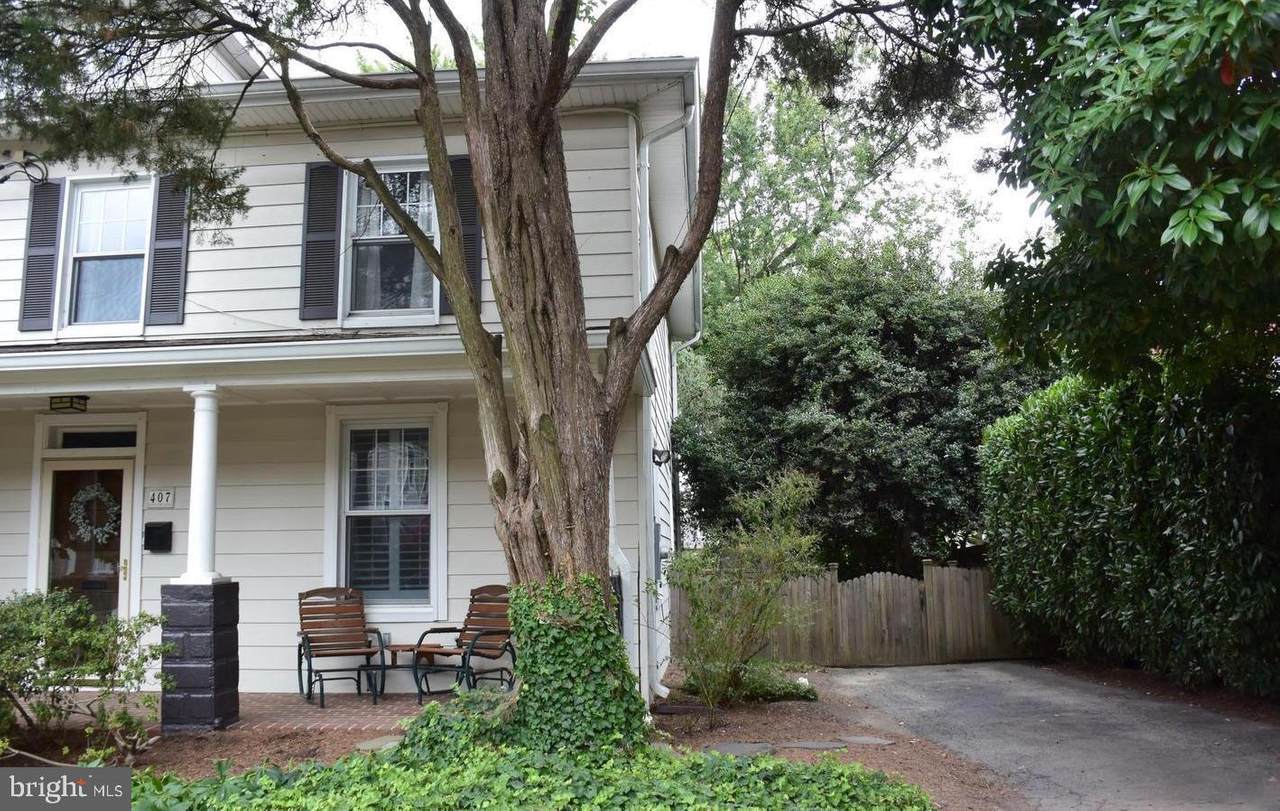 407 Howell Avenue - Photo 1