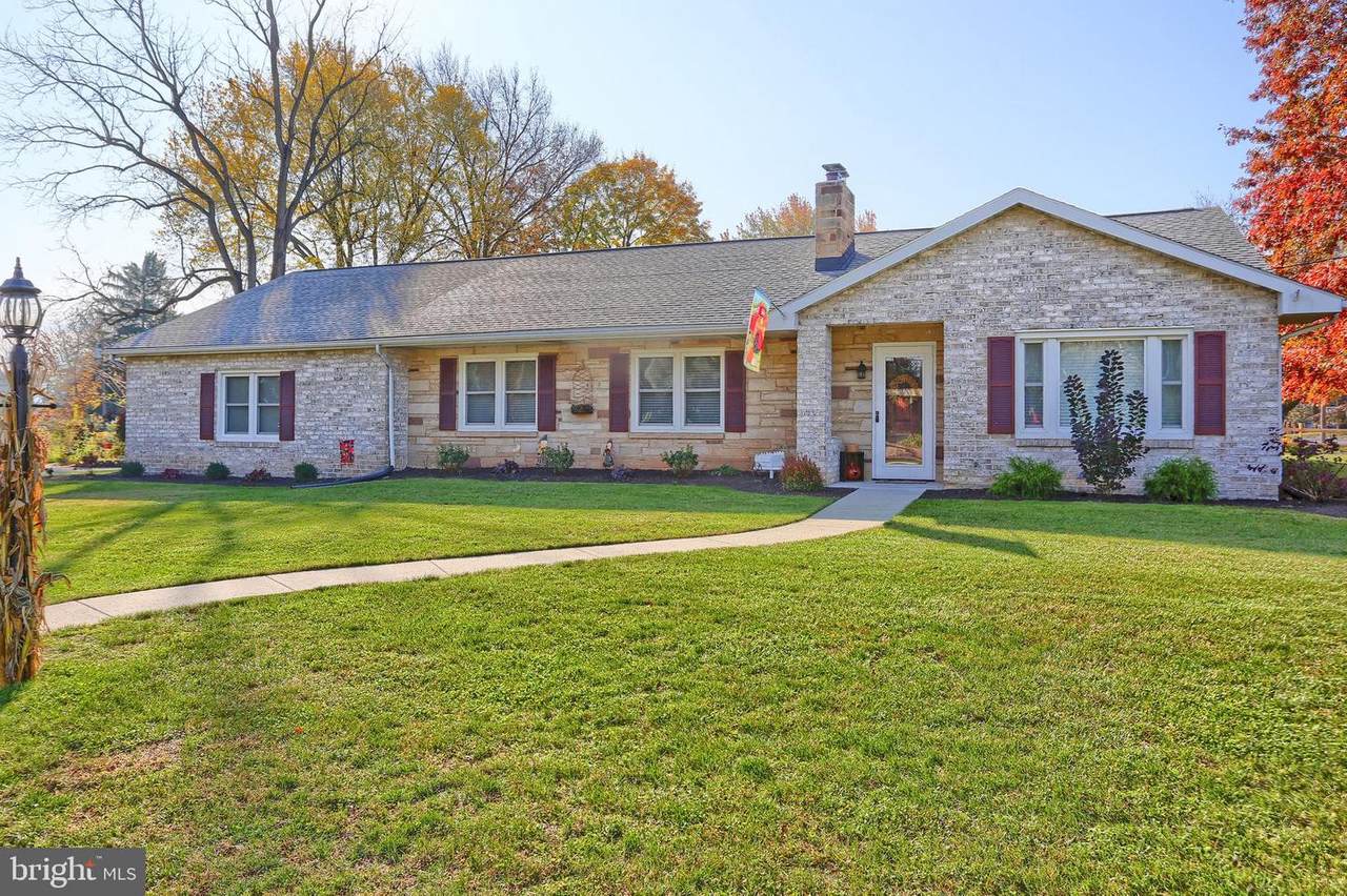 168 Garland Drive - Photo 1