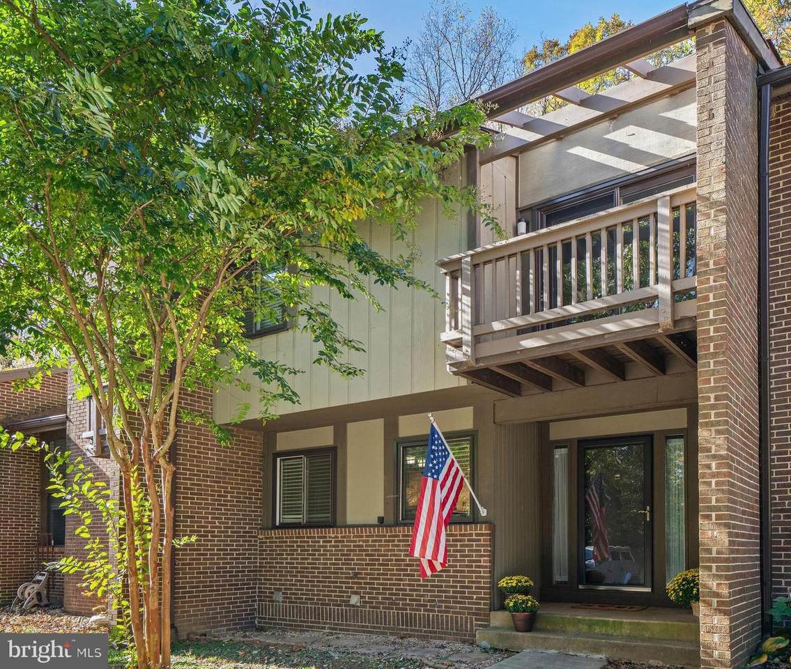 2152 Glencourse Lane - Photo 1