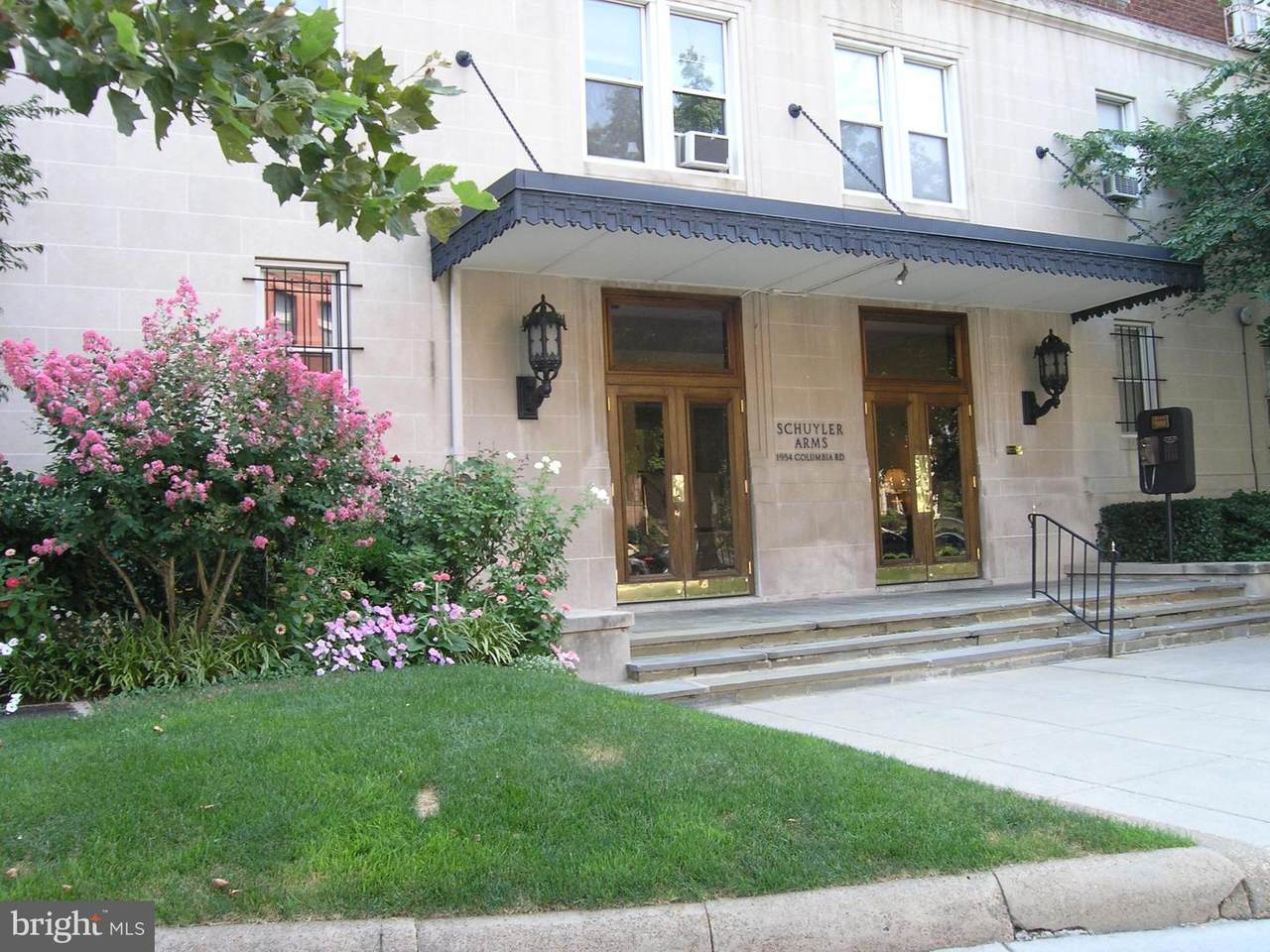 1954 Columbia Road - Photo 1