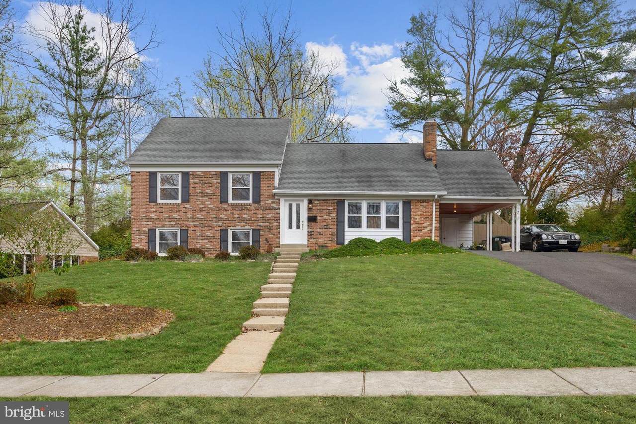 1955 Foxhall Road - Photo 1