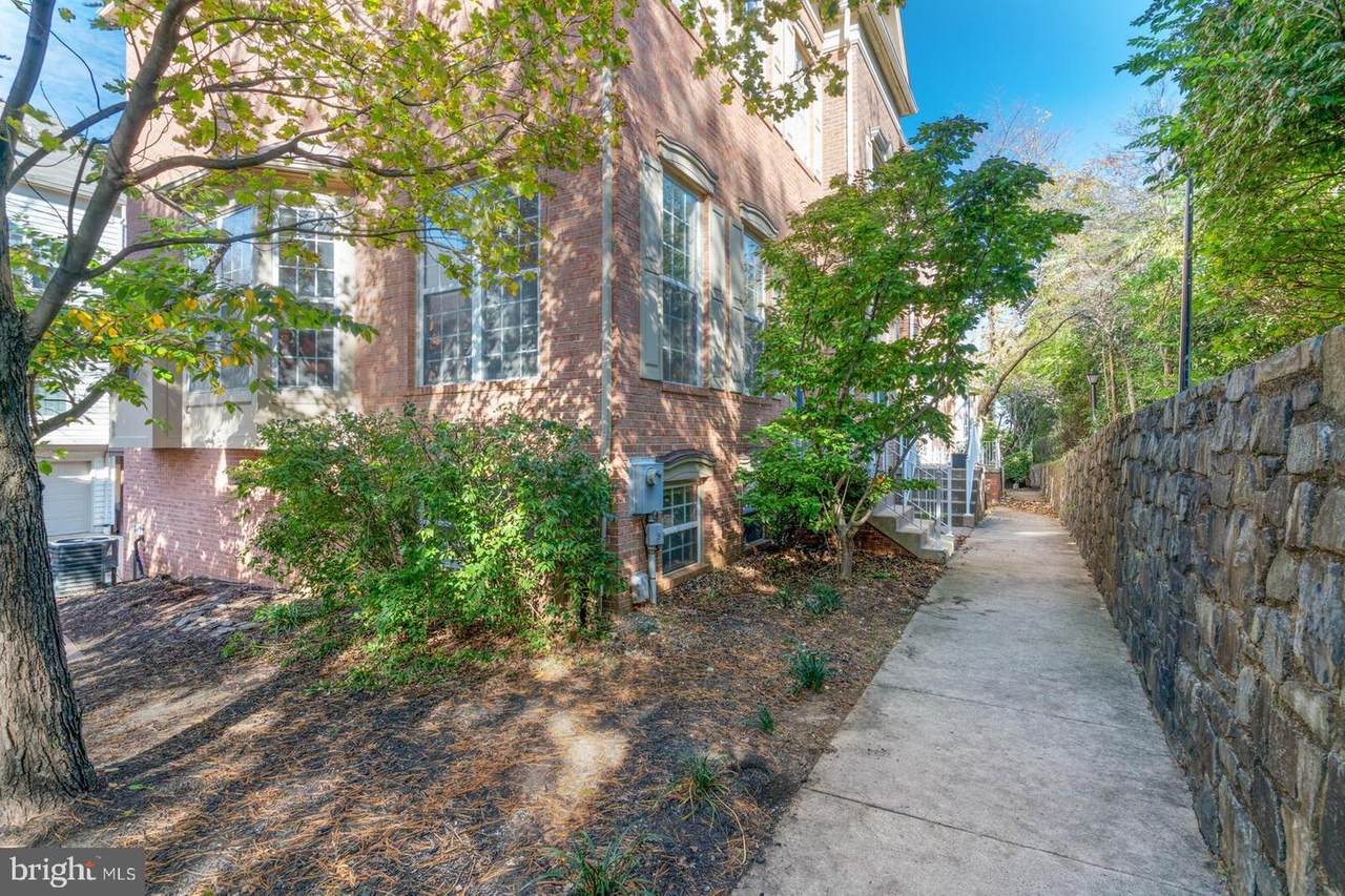 6027 Riddle Walk - Photo 1