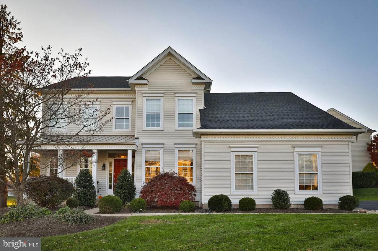622 Chatsworth Drive - Photo 1
