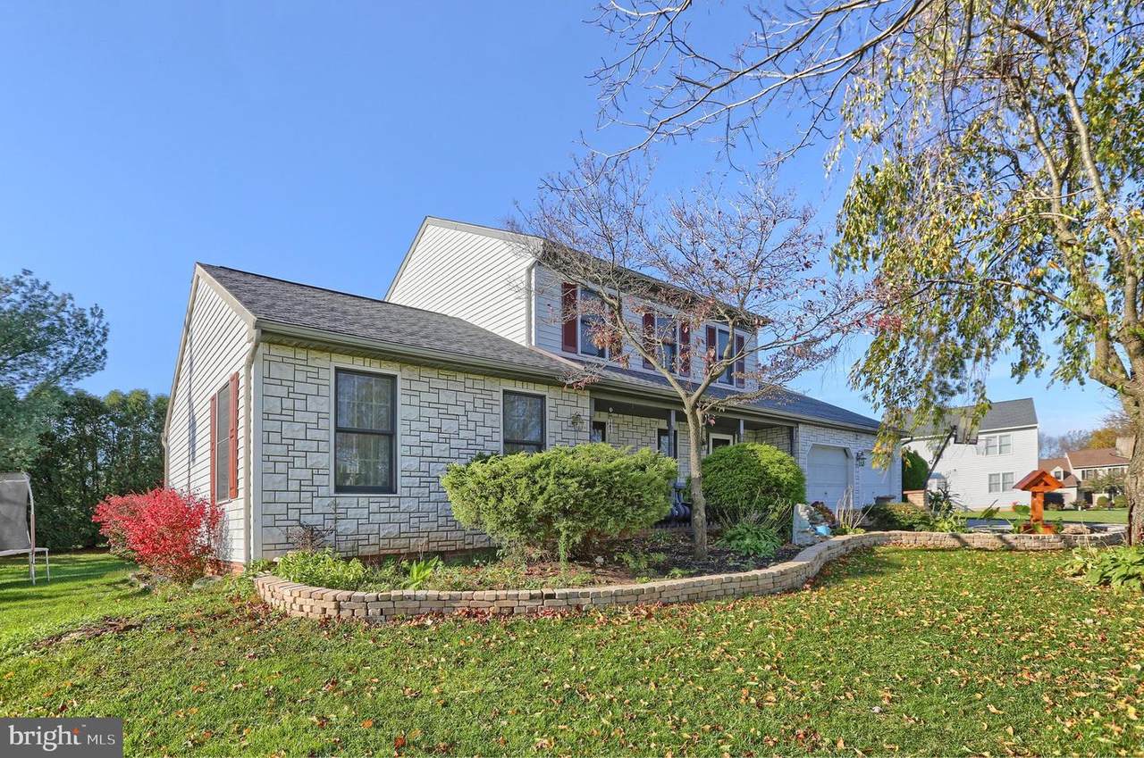 705 Olmstead Way - Photo 1