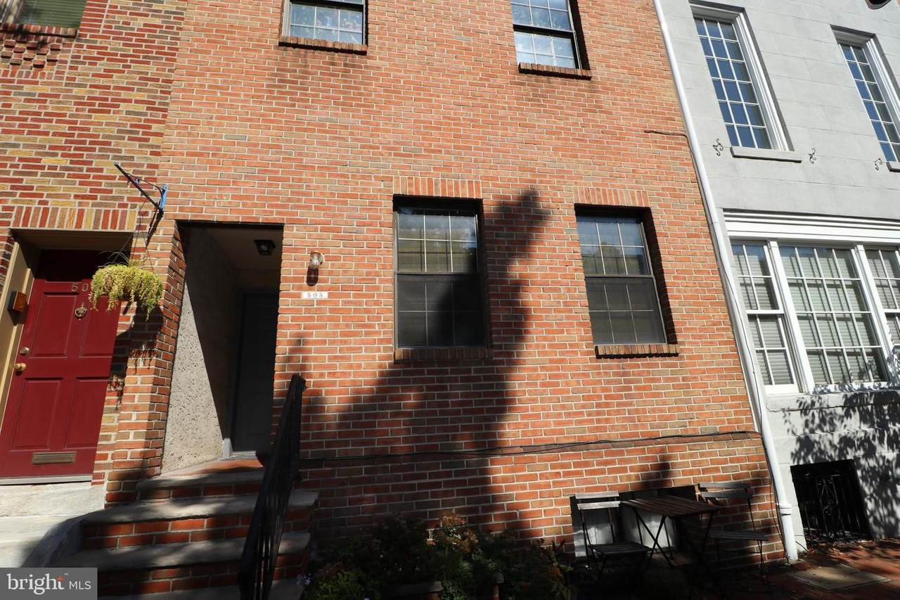 505 Pine Street - Photo 1