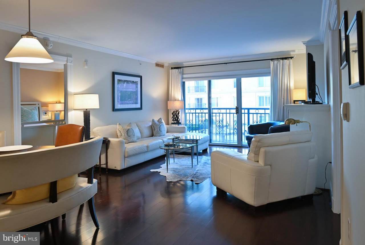 5 Park Place - Photo 1