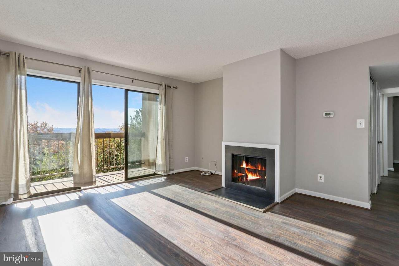 807 Howard Street - Photo 1
