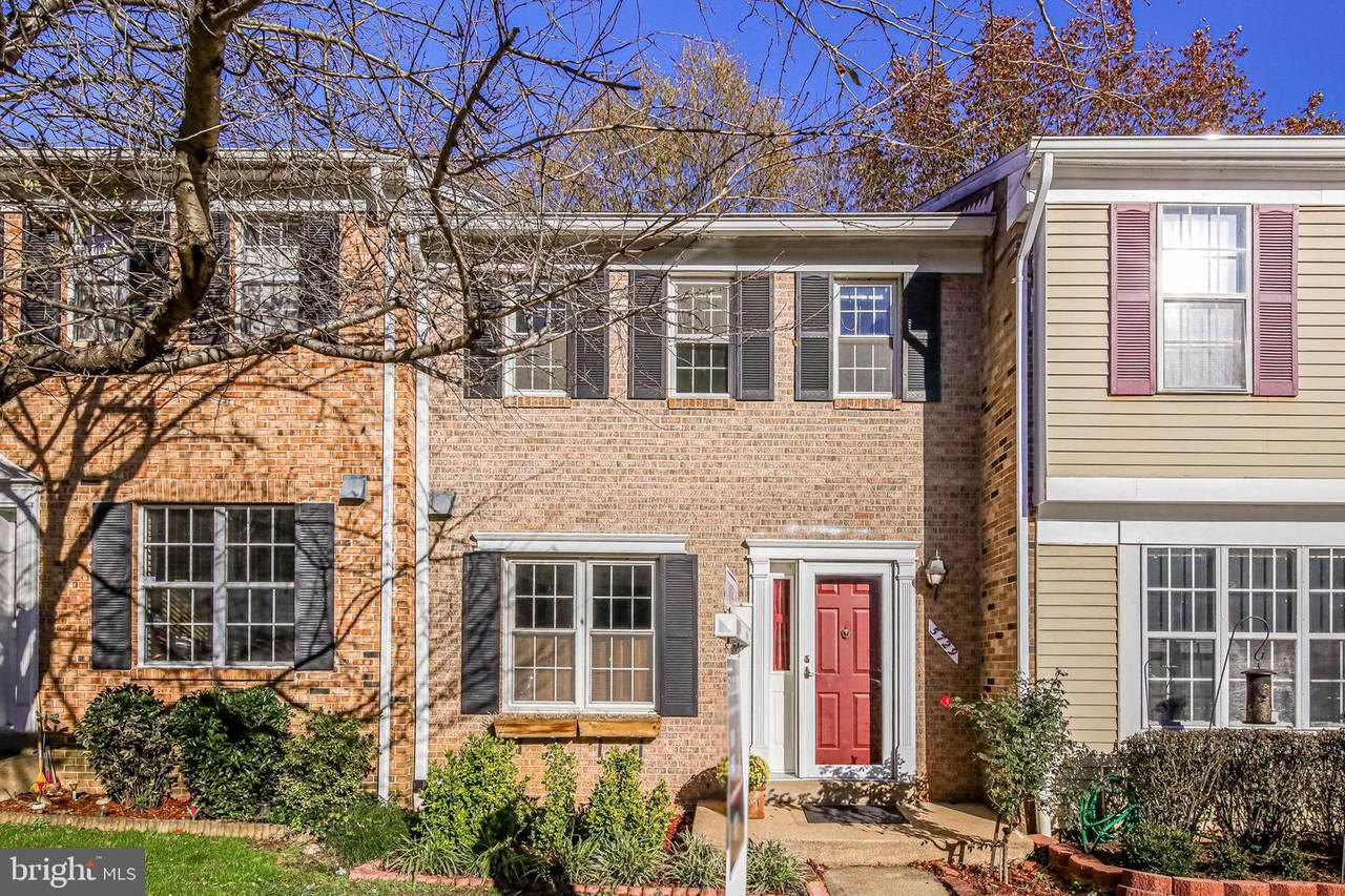 5729 Lawsons Hill Court - Photo 1
