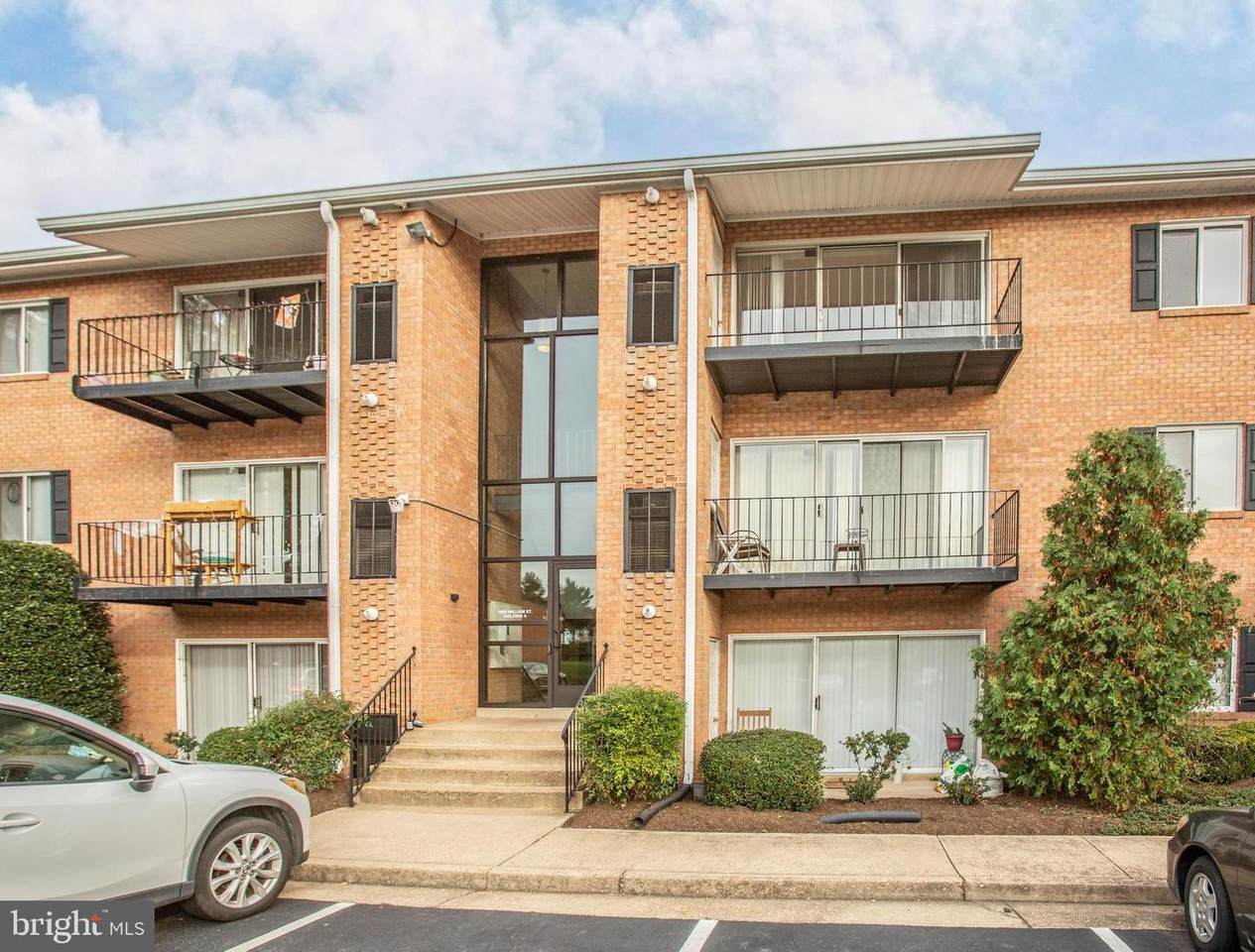 1805-A William Street - Photo 1