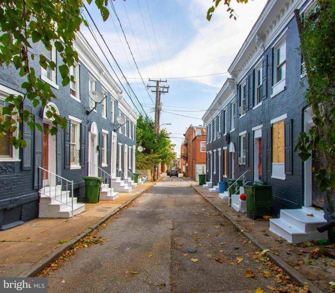1609 Lemmon Street - Photo 1