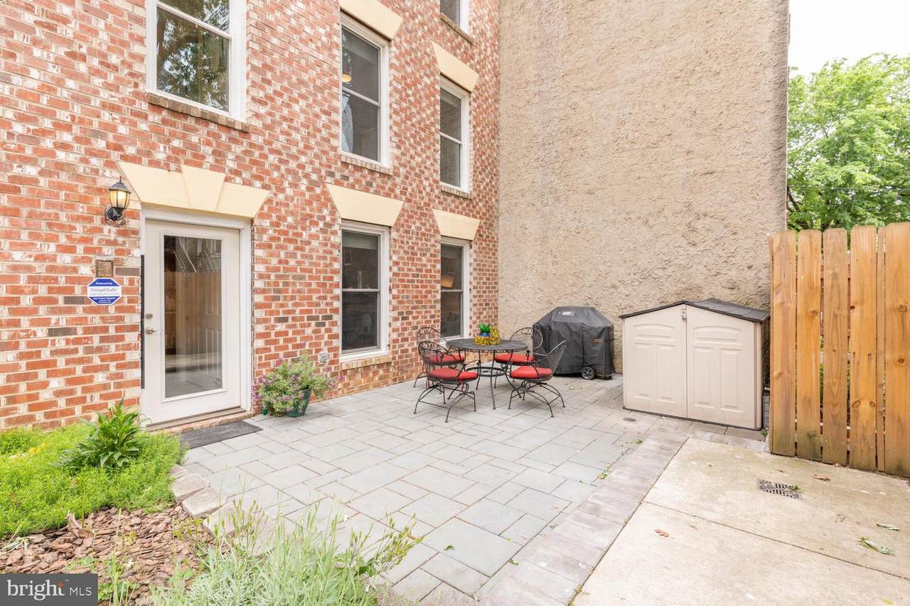 1505 Freedom Way - Photo 1