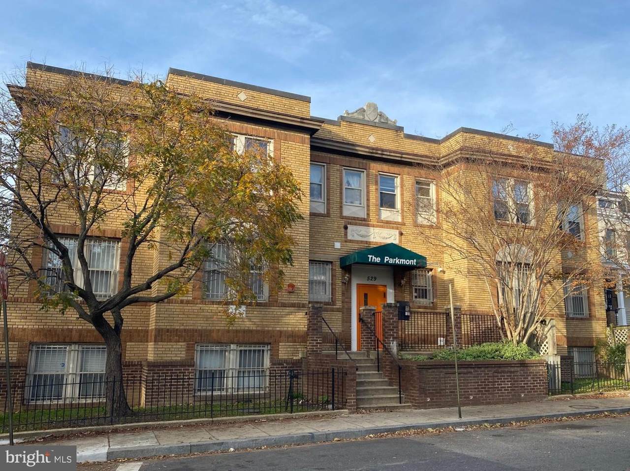 529 Lamont Street - Photo 1