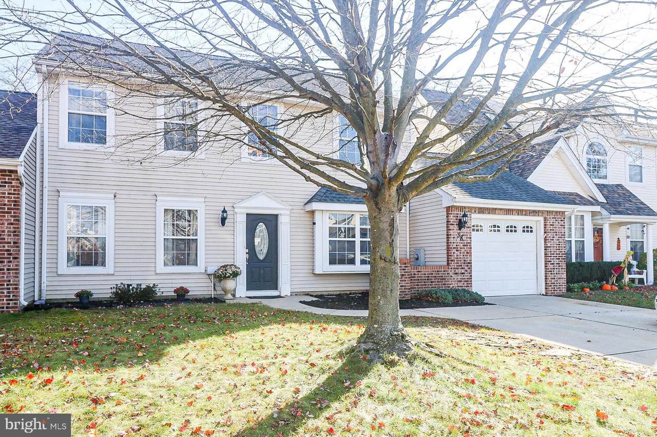 38 Fieldcrest Drive - Photo 1