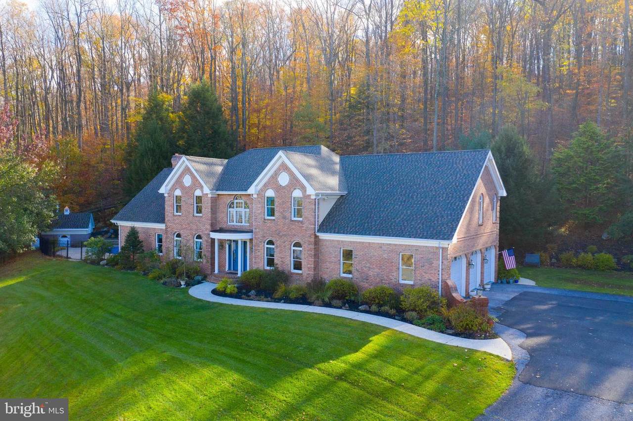 818 Green Hills Road - Photo 1