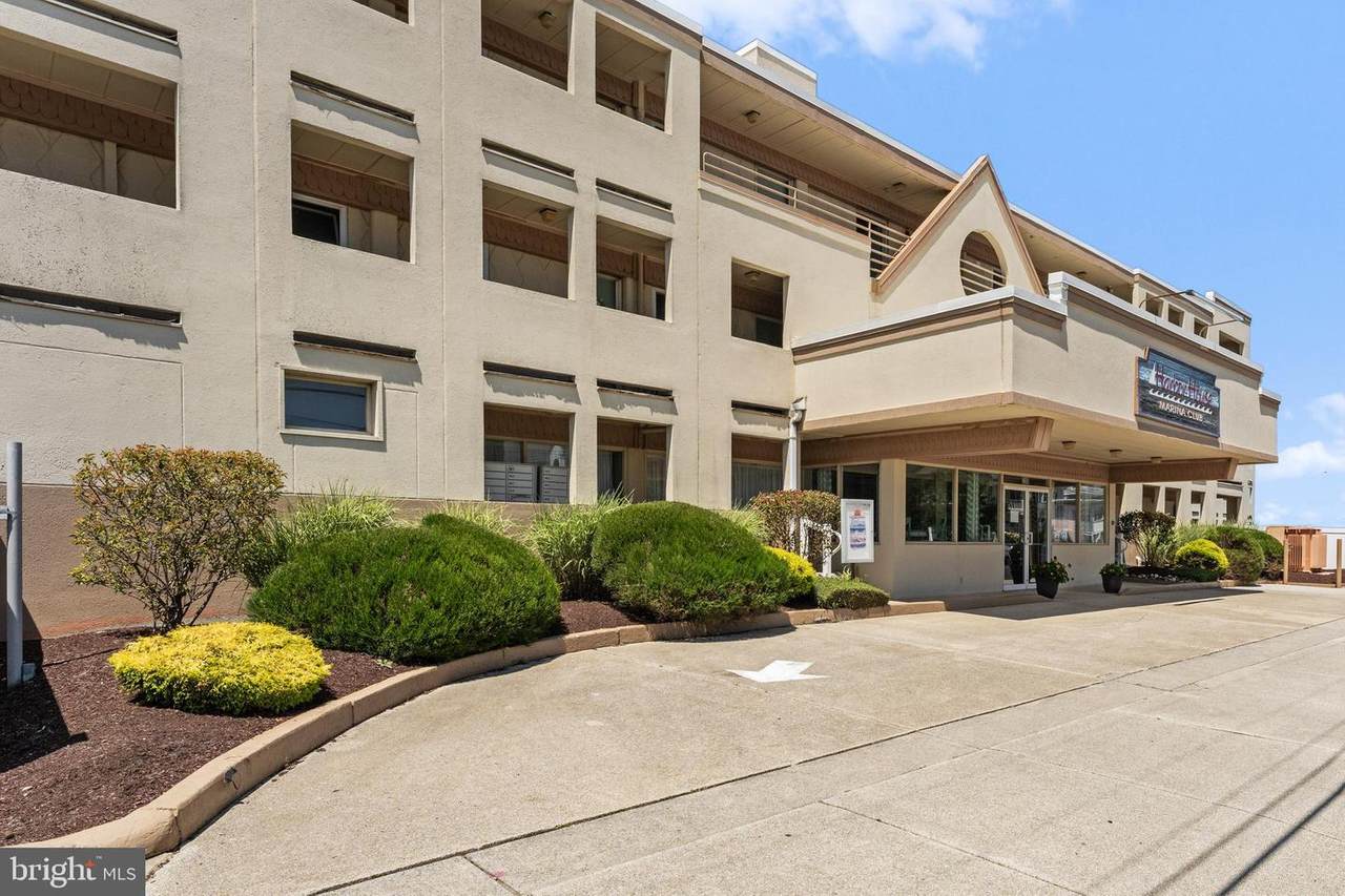 200 Bay Avenue - Photo 1