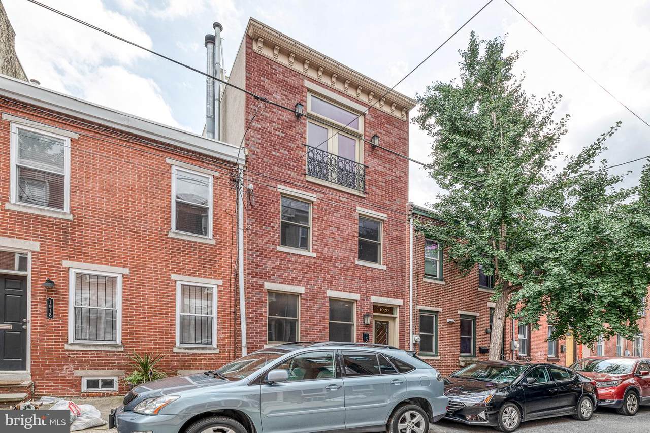 1920 Pemberton Street - Photo 1