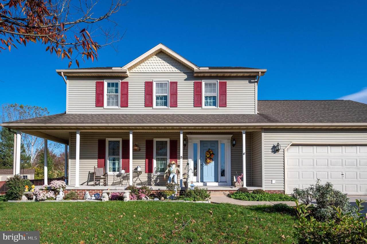 5 Tudor Court - Photo 1