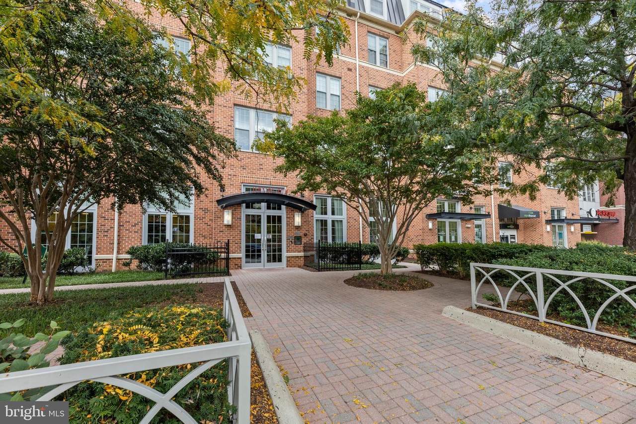 1391 Pennsylvania Avenue - Photo 1