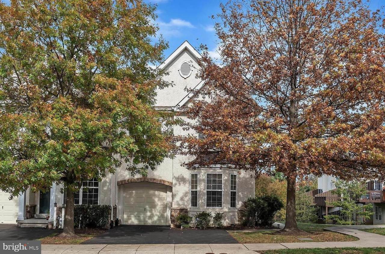 409 Rolling Hill Drive - Photo 1