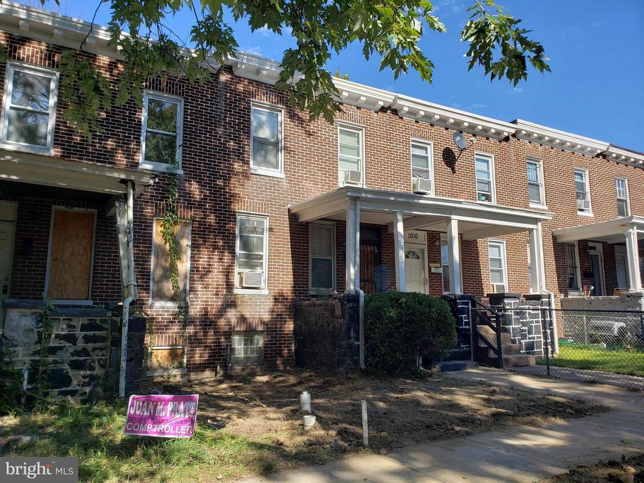 1008 Darley Avenue - Photo 1