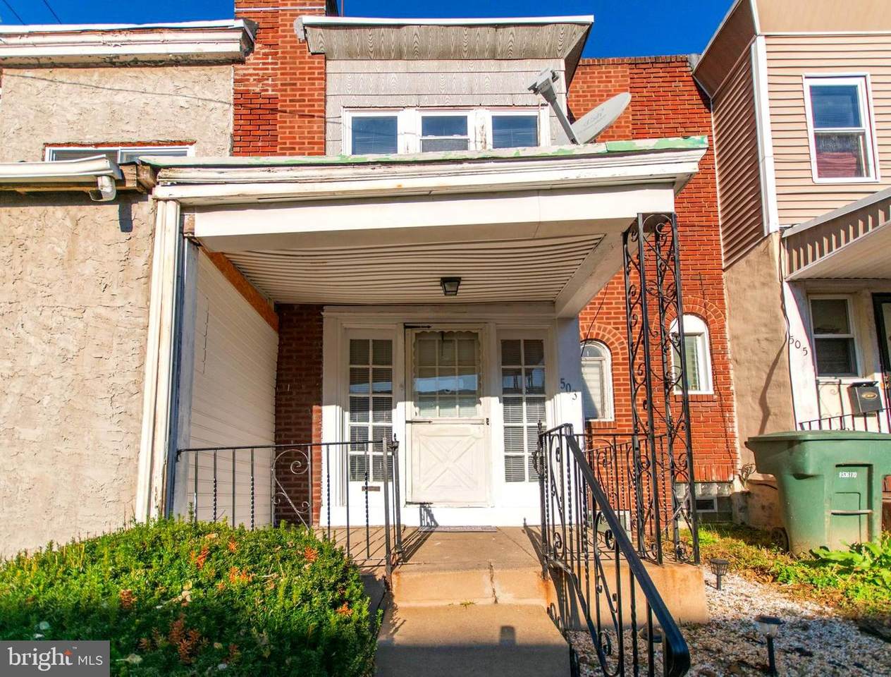503 Queen Lane - Photo 1