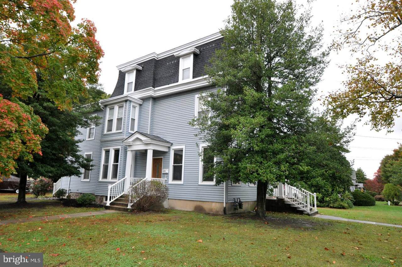 425-425 Morgan Avenue - Photo 1
